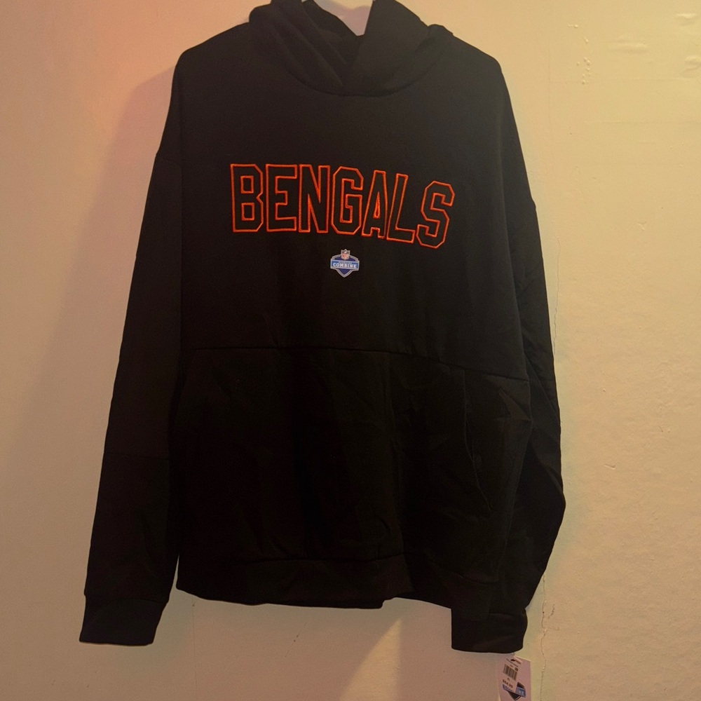 NFL Bengals Black and Orange Men's Sweater